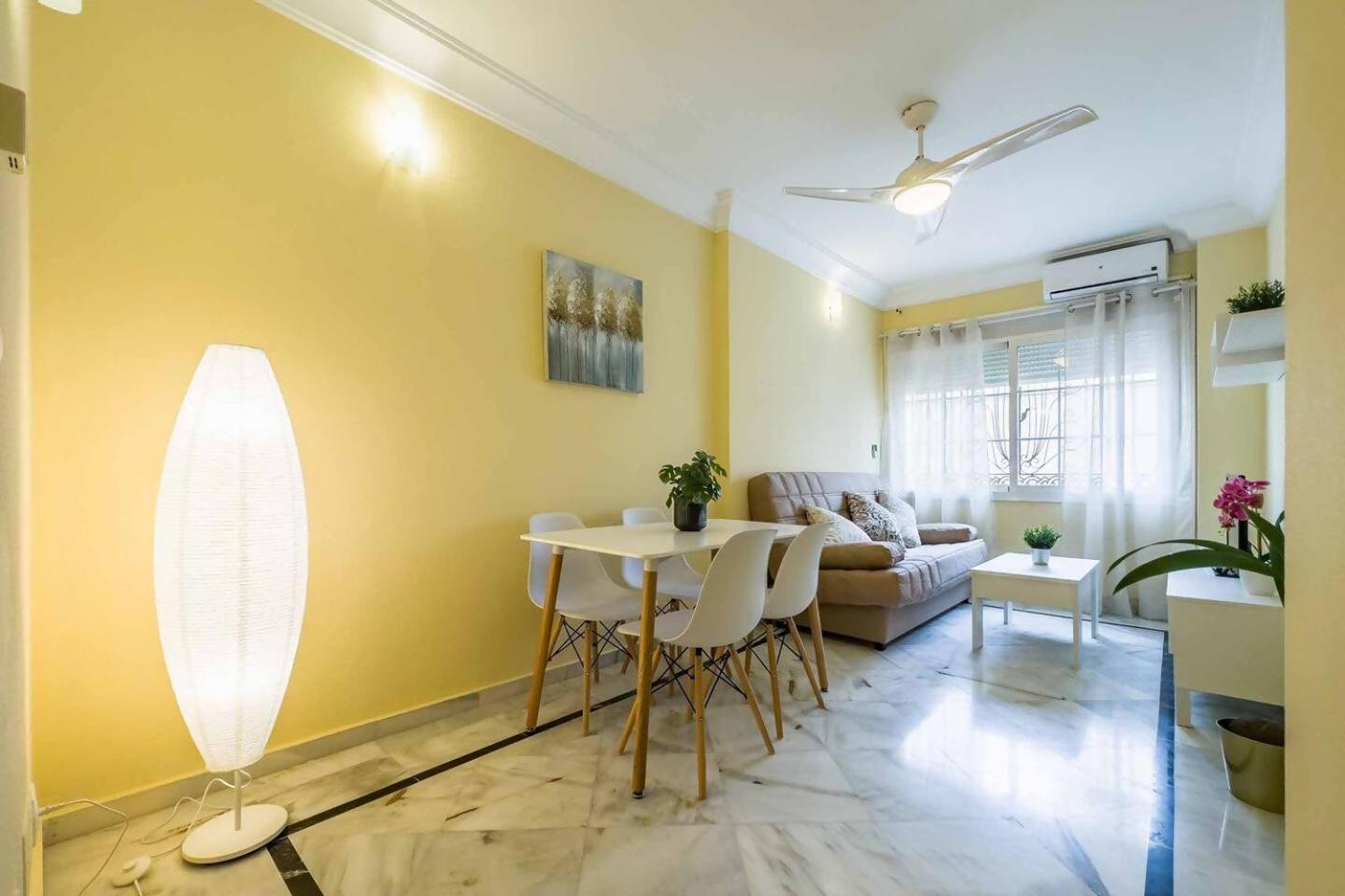 Cyv Centrally Located 1 Bed 1 Bath Near The Beach Fuengirola Ngoại thất bức ảnh